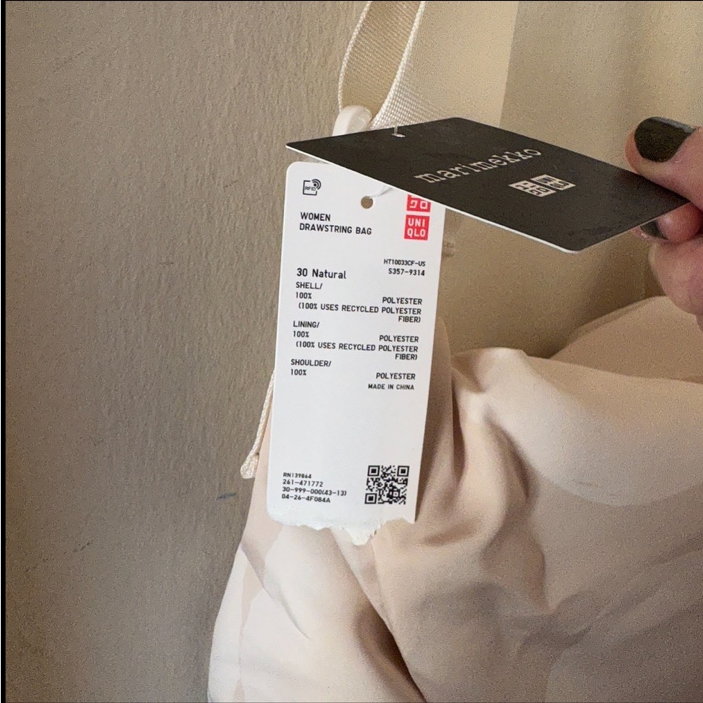 NWT Uniqlo x Marimekko “Natural” White Circle Print Drawstring Bag - Picture 5 of 5